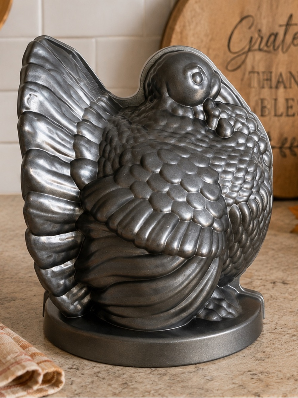 Nordic Ware Turkey Cake Pan Thanksgiving Stuffing Pan USA Cast Aluminium